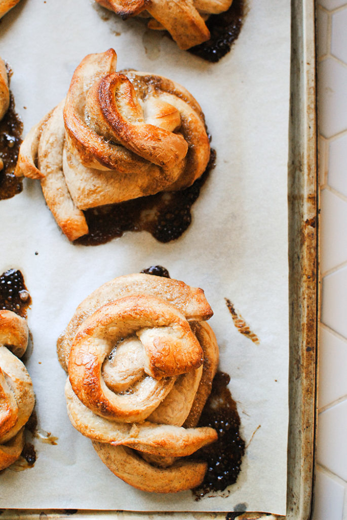 kanelbullar swedish cinnamon rolls