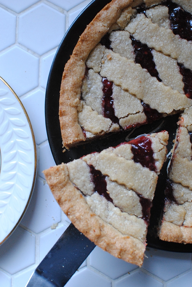 Peanut Butter and Jelly Linzer Torte | LetsEatCake.com