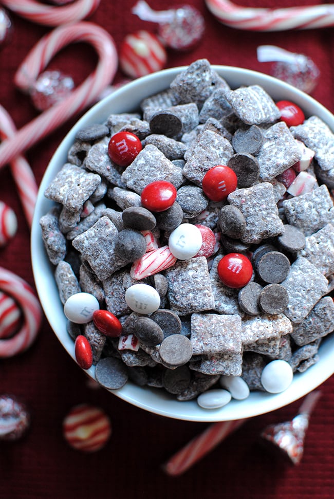 Peppermint Bark Puppy Chow - and 25 other variations of Muddy Buddies (Puppy Chow)