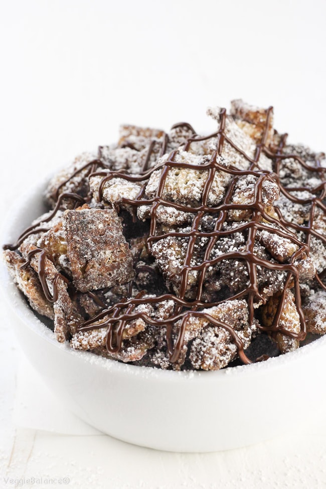 25 Muddy Buddies recipes - vegan dark chocolate