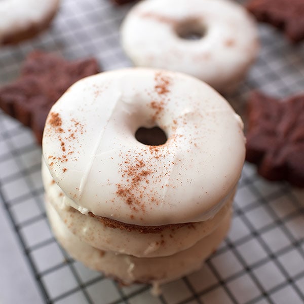 Chai Baked Donuts with Vanilla Cinnamon Glaze