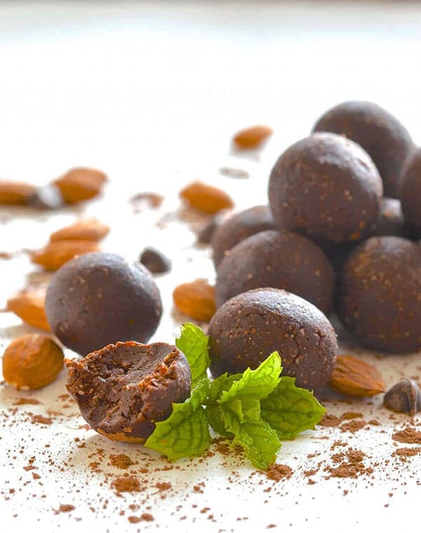 Mint Chocolate Energy Balls