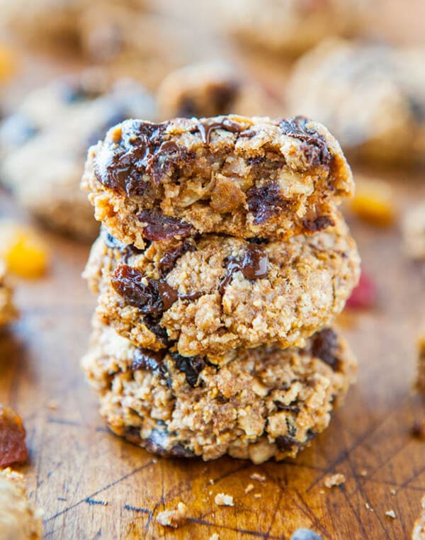 Healthy Dessert Recipes: Oatmeal Chocolate Chip Cookies