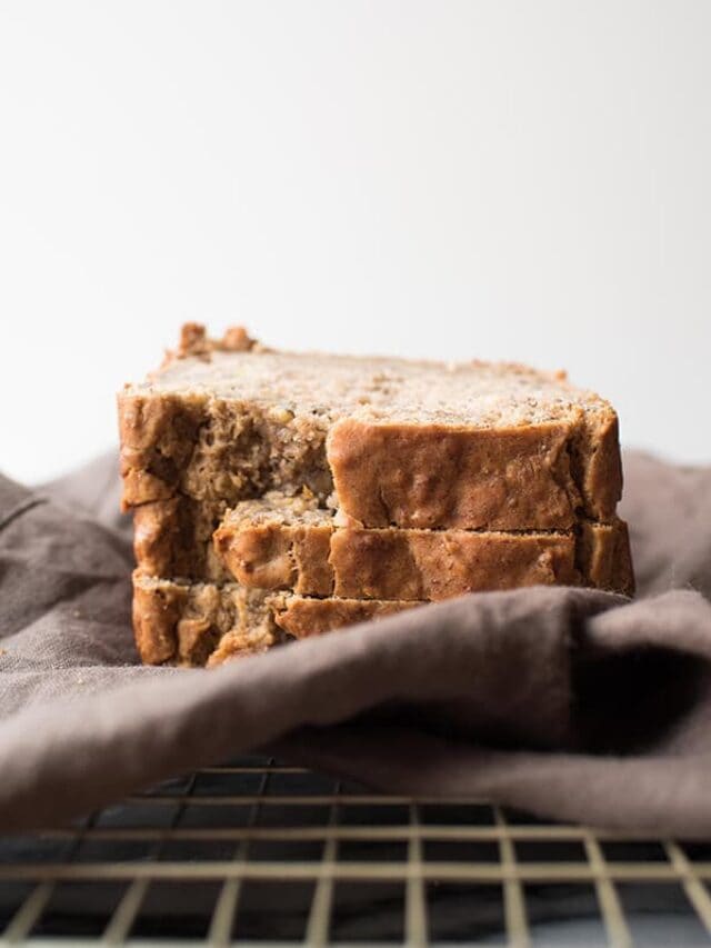 Healthy Banana Bread Recipe (with Almost No Sugar)