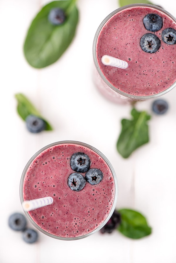 21 Smoothie Recipes - Berry Spinach