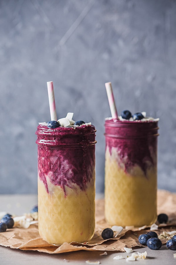 21 Smoothie Recipes - Mango Blueberry