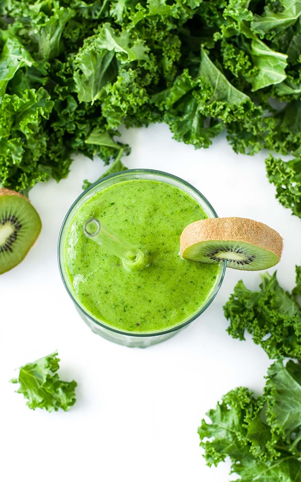 21 Smoothie Recipes - Mango Kale