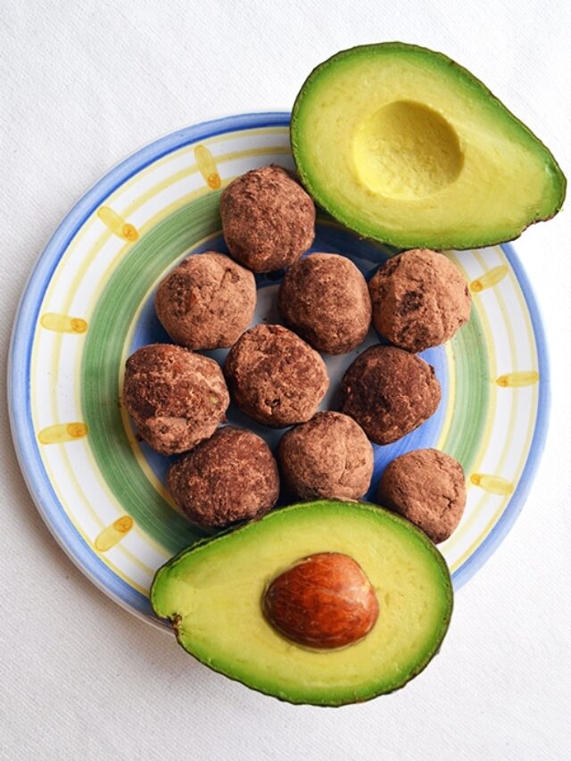 Keto-Friendly Chocolate Avocado Fat Bombs