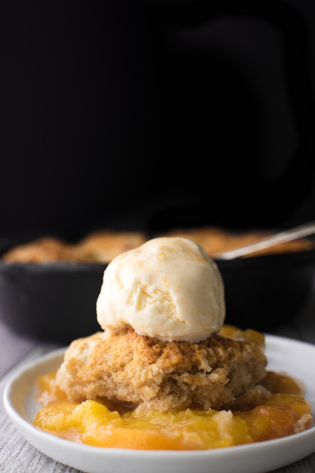 Easy Peach Cobbler