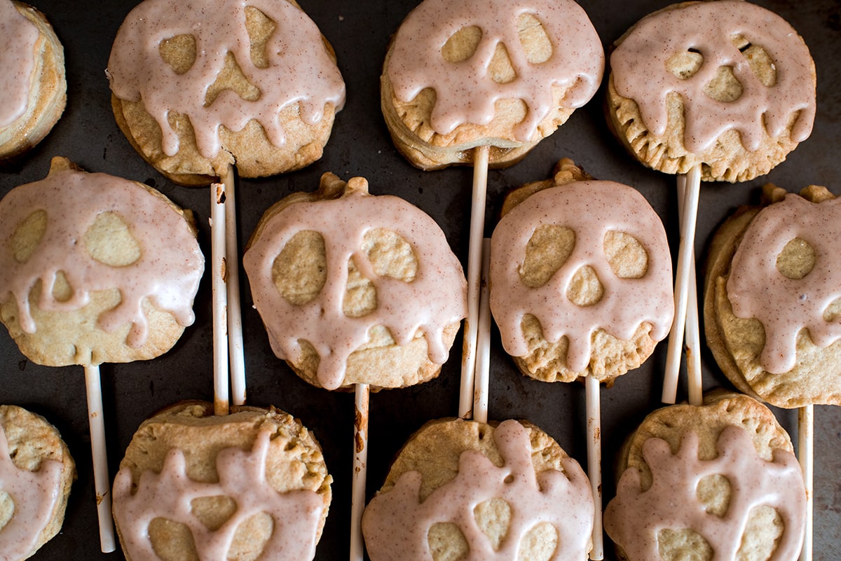 Snow White Poison Apple Pie Pops