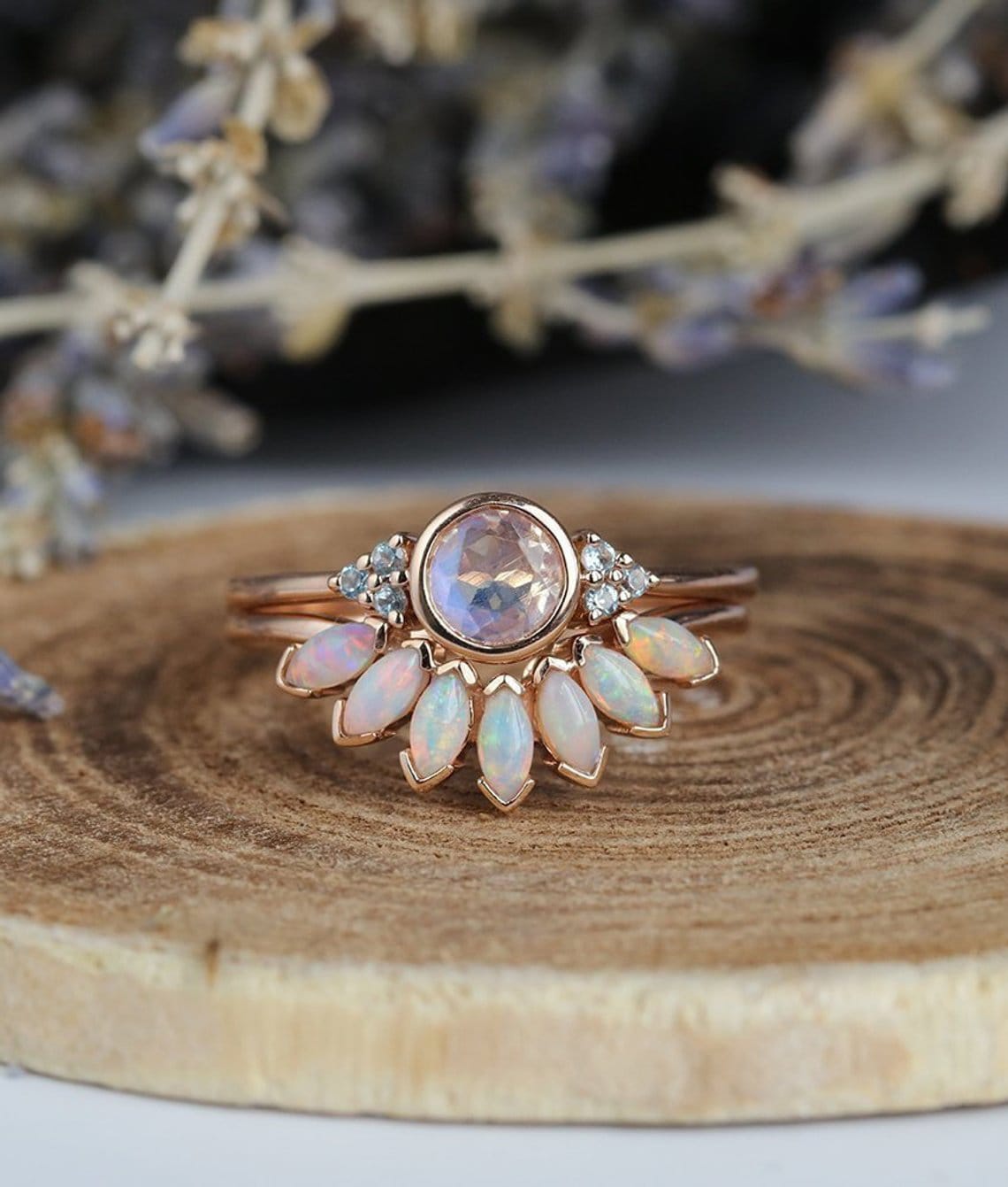 Healing Crystals Guide - Moonstone