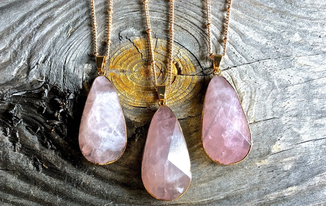 Healing Crystals Guide - Rose Quartz