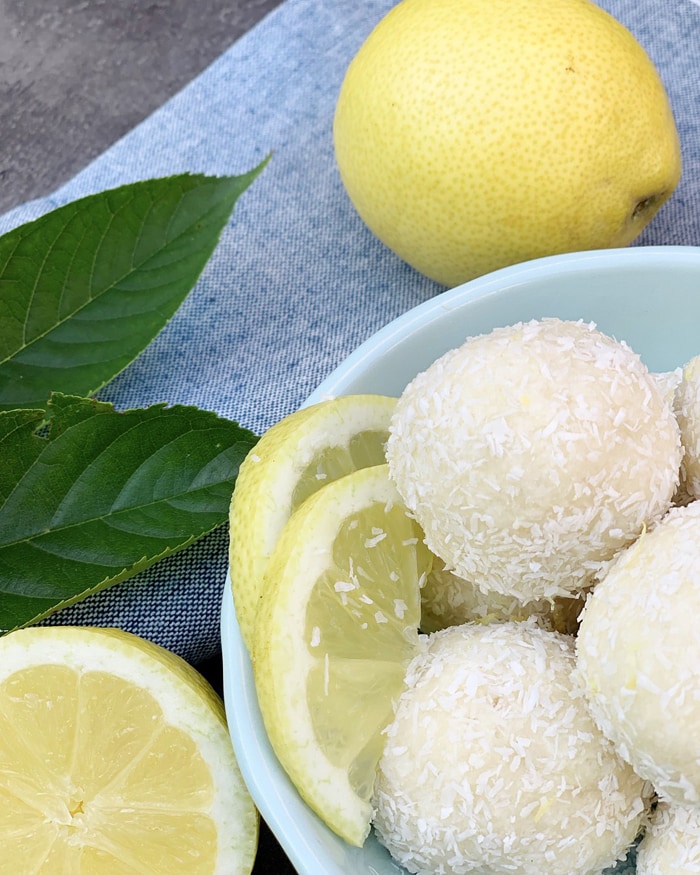 low carb movie snacks - lemon balls