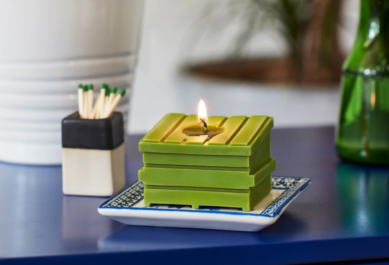 Dumpster Fire Candles - green Resting Beach Face