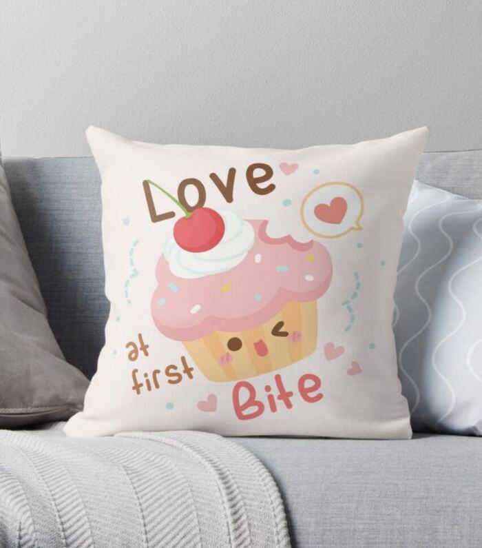 Cupcake puns - Love at first bite pillow