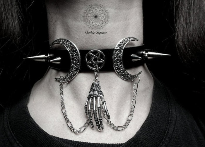 Goth Gift Guide - Choker