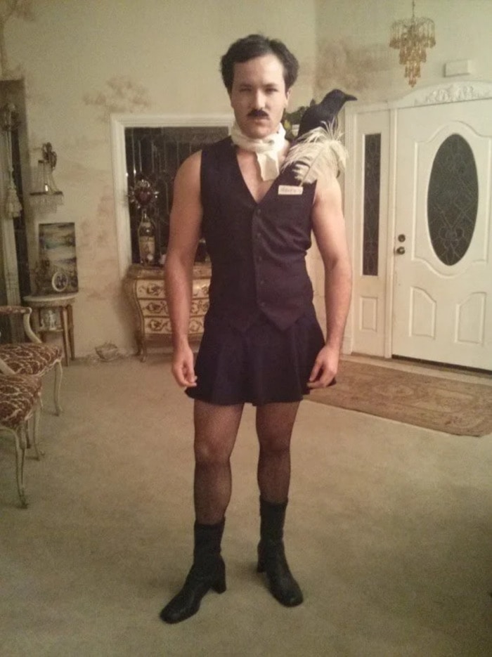 Punny Halloween Costumes - Edgar Allen Poe