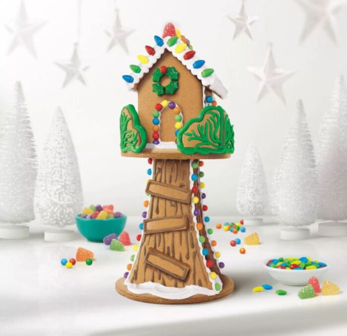 Funny Gingerbread House Ideas - Holiday Tree House Kit