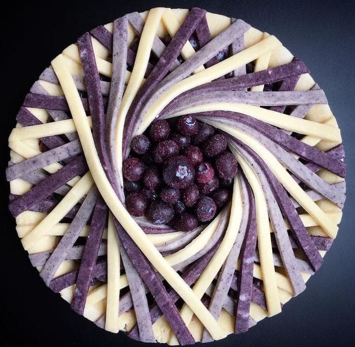 Unique Pies - Purple and vanilla spiral