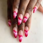 Valentines Nails - Pink waves