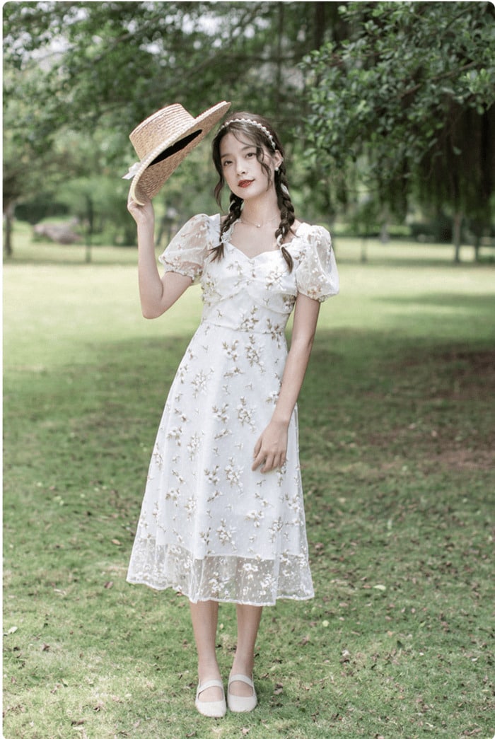 Regencycore Gift Guide - Puff Sleeve Dress