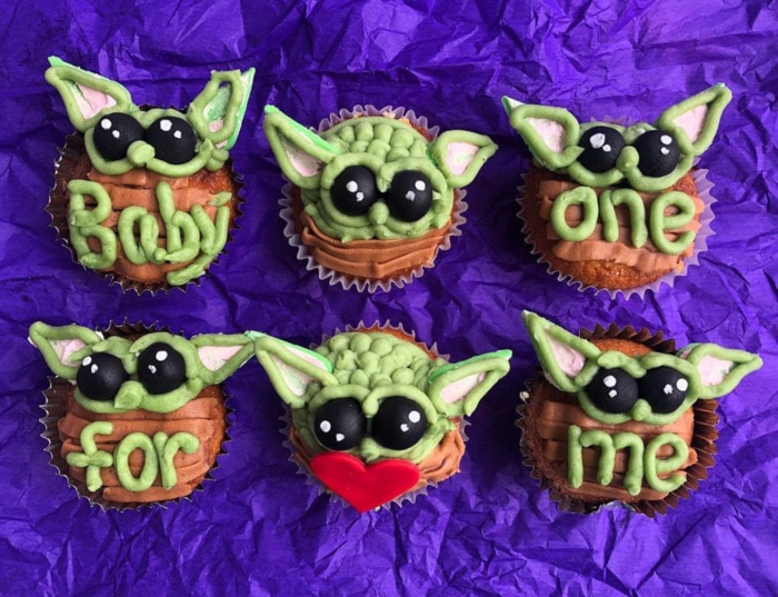 Baby Yoda Cupcakes - baby yoda one for me cupcakes