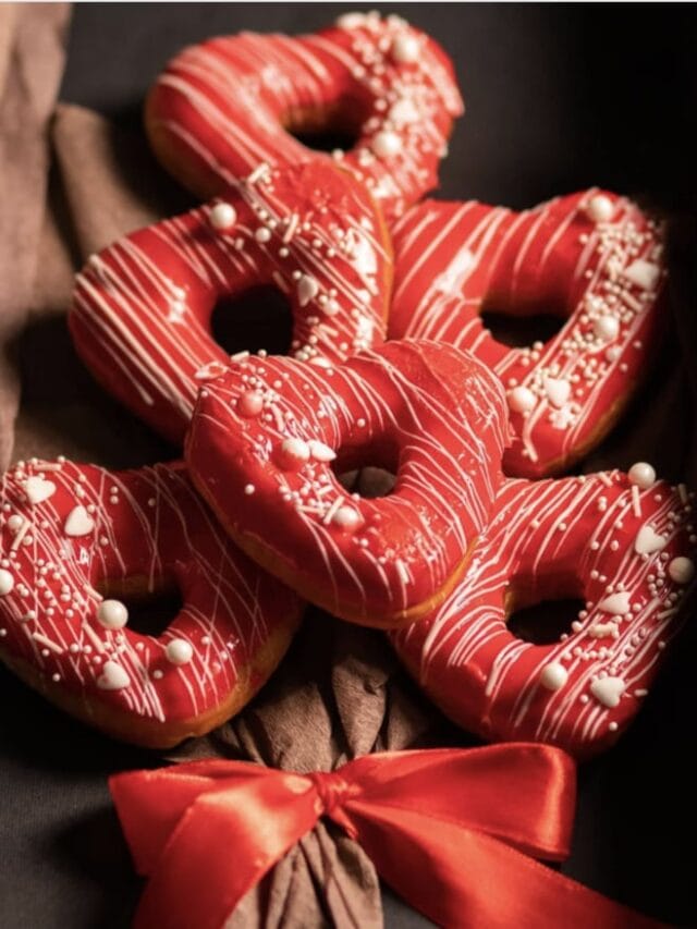 18 Sweet Valentine’s Day Donuts That’ll Win Anyone Over