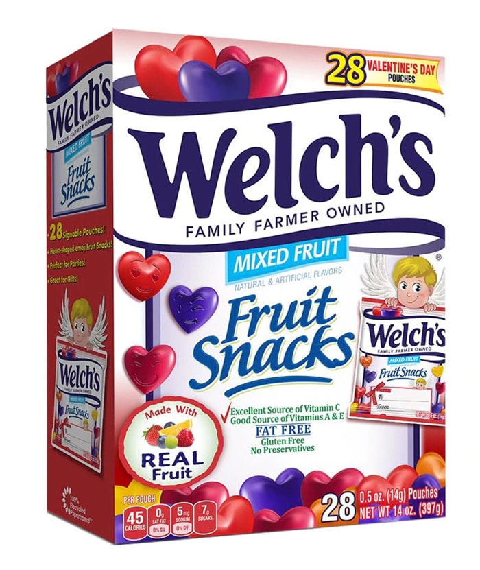 Valentines Day Snacks - fruit snacks