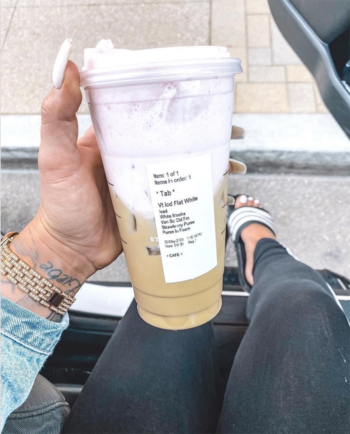 It's just somethin' about that cold foam 😋 #inthecup : @starbucks Venti  Cold Brew - Add sweet cream - Add 2 pumps of white mocha…