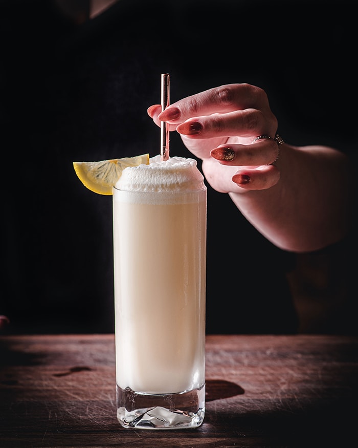 Ramos Gin Fizz - adding straw