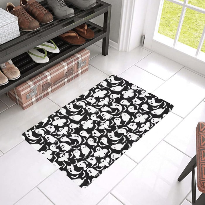 Ghost Rugs - black and white 