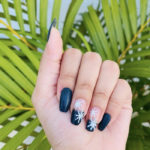 Christmas Nail Designs - snowflake nails