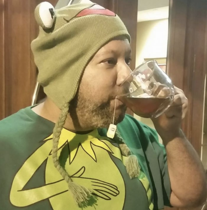 Funny Halloween Costumes - Kermit Tea