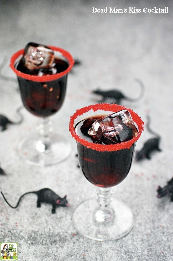 Halloween Cocktails - Vampires Kiss