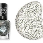 Christmas Nail Colors - Sally Hansen Glitter to Santa