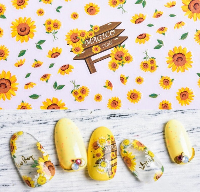 Nail Trends 2022 - nail stickers