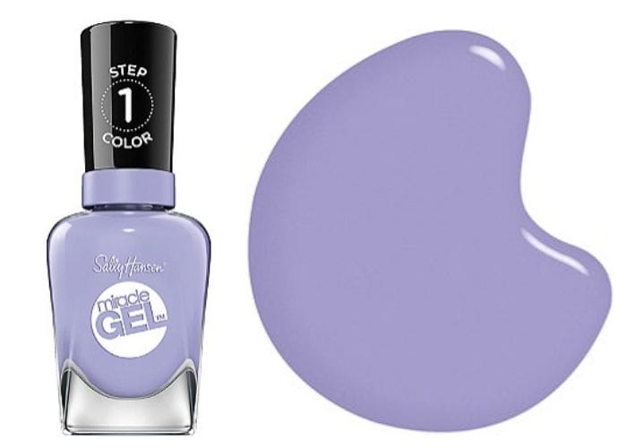 Nail Trends 2022 - periwinkle polish