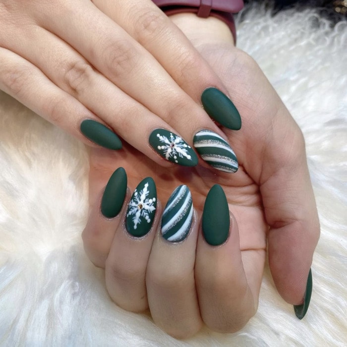 Winter Nails - Striped and Stars
