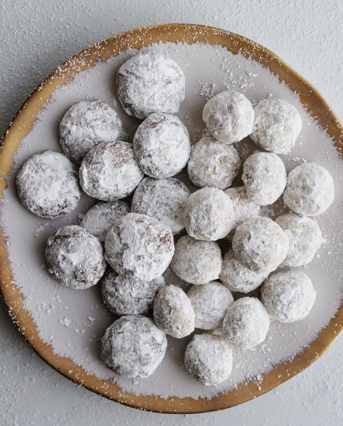 Popular Christmas Cookie in Each State - Snowball cookies