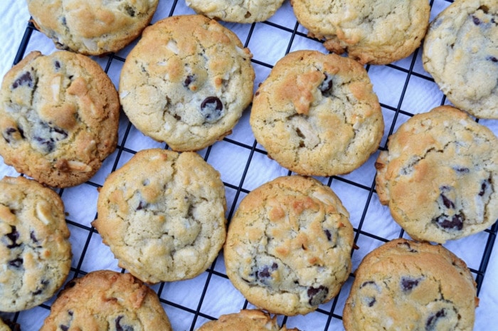 Popular Christmas Cookie in Each State - almond joy cookies