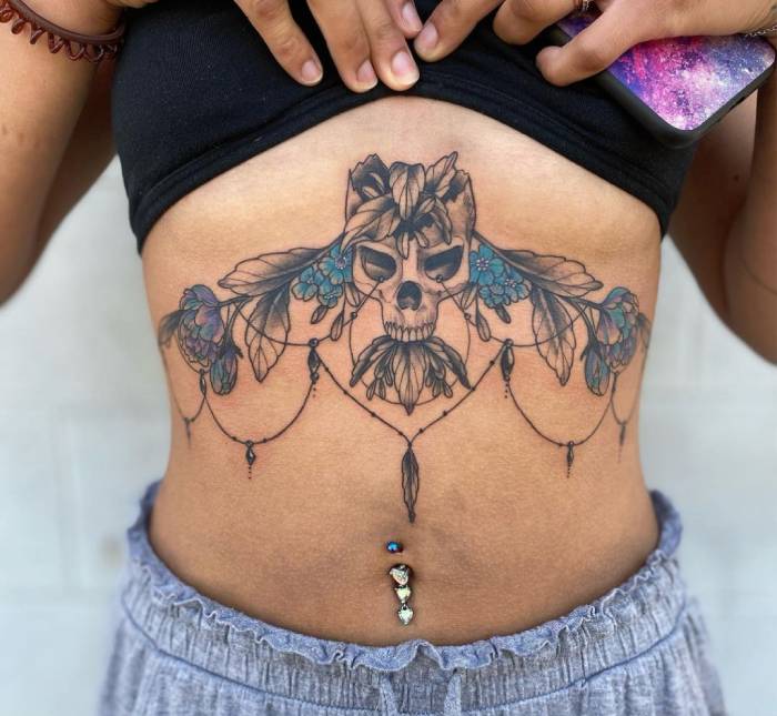 15 Underboob Tattoo Ideas for Your Next Session - Let's Eat Cake