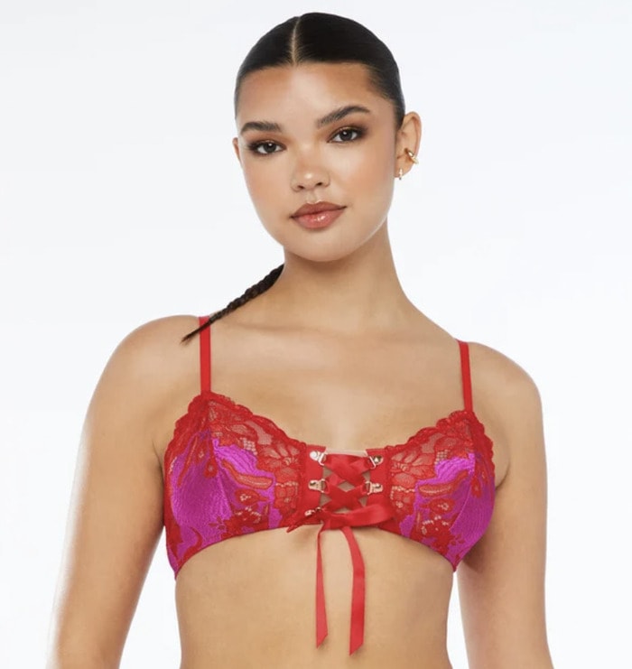 Savage X Fenty Valentine's Day 2022 - Lace'd Up Bralette Red