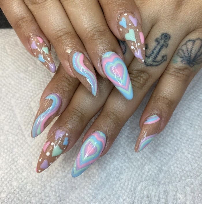 Valentine's Day Nail Designs 2022 - pastel negative space