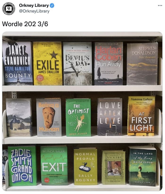 Wordle Memes - bookshelf