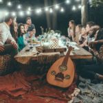 How to make friends as an adult - peopHow to make friends as an adult - people at dinner outdoorsle at dinner