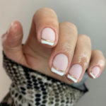 French Tip Nails - white with gold