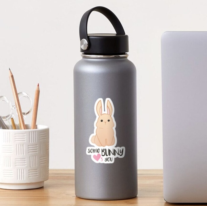 Love Puns - Some Bunny Loves you