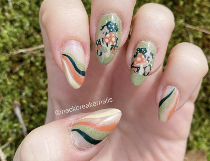 Mushroom Nails - striped green and orange