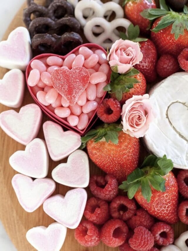 18 Valentine’s Charcuterie Board Ideas You’ll Love