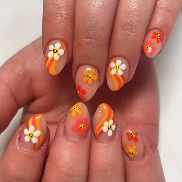 Spring Nails 2022 - orange floral swirls